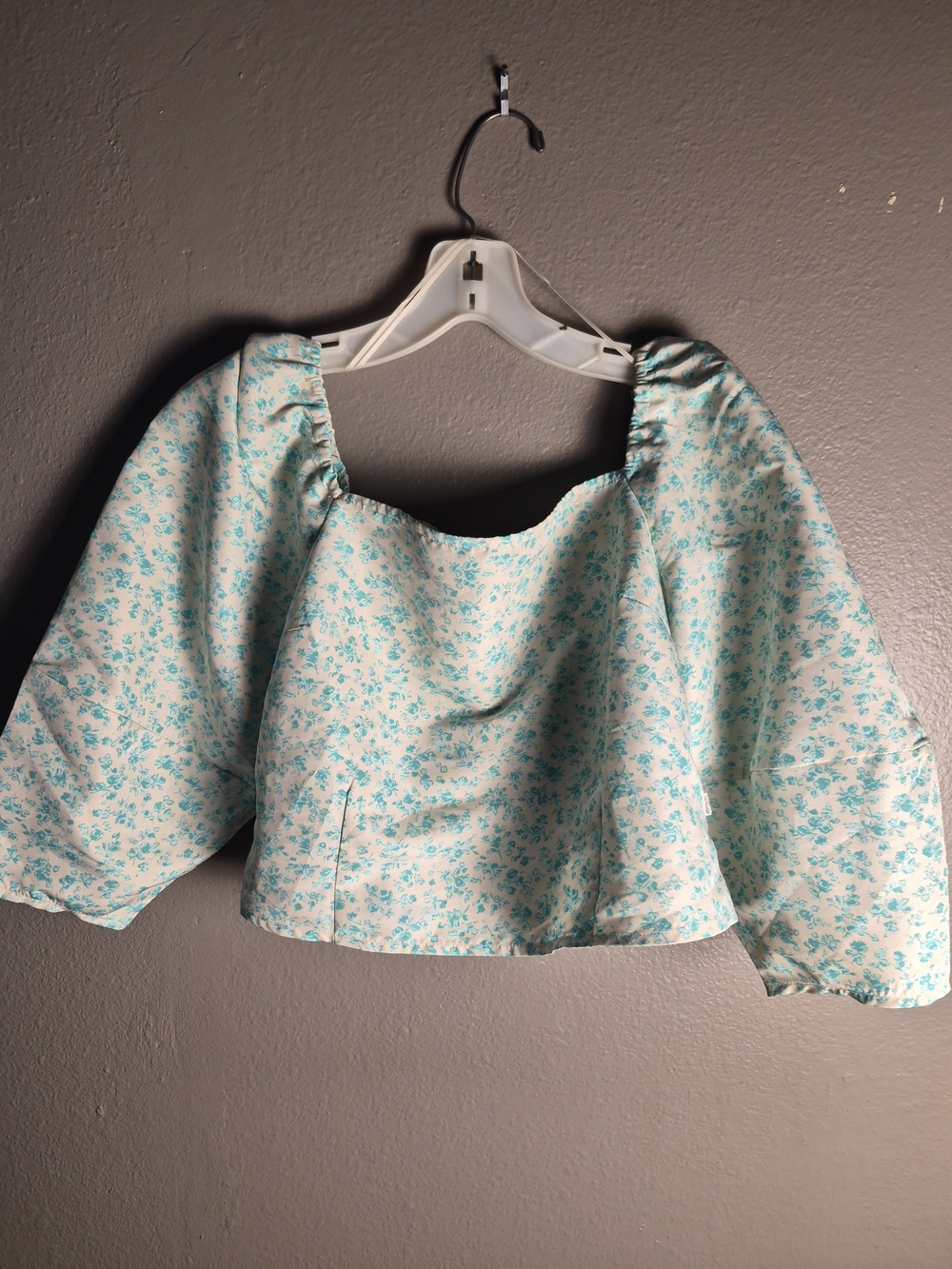 Levi's Women's Puff Sleeve Floral Crop Top - Light Green